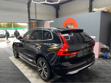 2022 Volvo XC60 - thumbnail 4