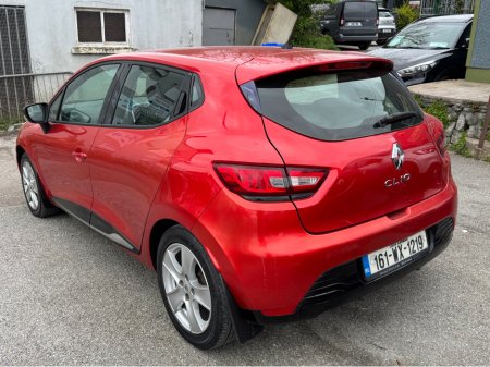 2016 Renault Clio - thumbnail 8