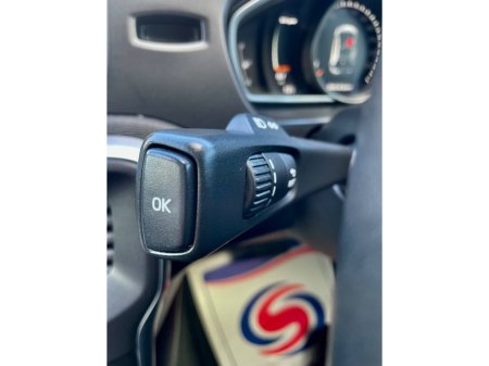 2019 Volvo V40 - thumbnail 30