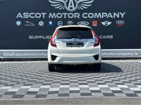 2014 Honda Fit Hybrid €9,250 thumbnail