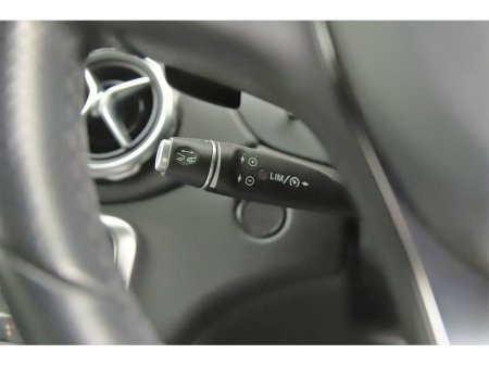 2017 Mercedes-Benz GLA Class GLA 180 *HALF LEATHER*REVERSE CAM*PARK SENSORS* thumbnail