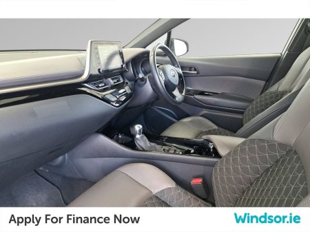 2017 Toyota C-HR - thumbnail 4