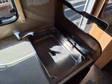 2015 Auto-Trail F-Line - thumbnail 23