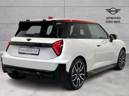 2025 MINI Hatch Cooper E €30,950 thumbnail