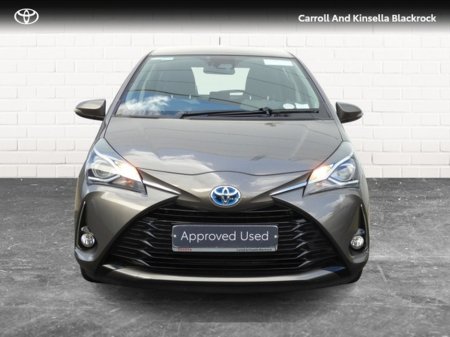 2018 Toyota Yaris Hybrid Luna €17,950 thumbnail