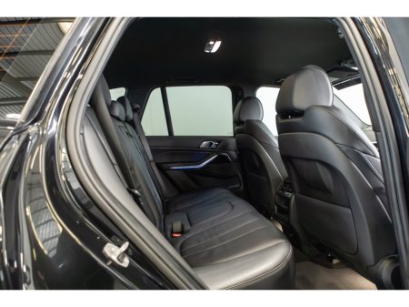 2022 BMW X5 xDrive45e M Sport €62,950 thumbnail