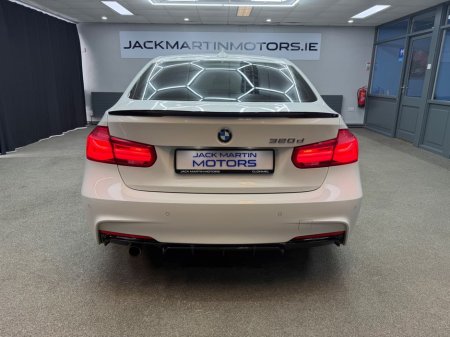 2016 BMW 3 Series - thumbnail 11