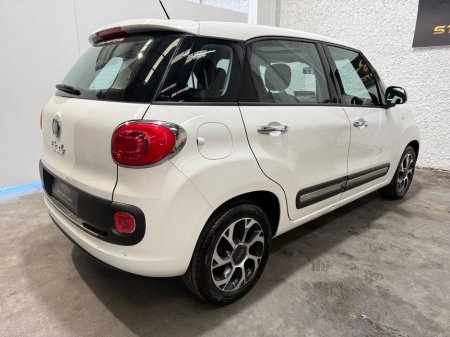 2017 Fiat 500l - thumbnail 7