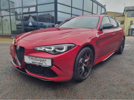 2025 Alfa Romeo Giulia V6 BI-TURBO QUADRIFOGLIO thumbnail