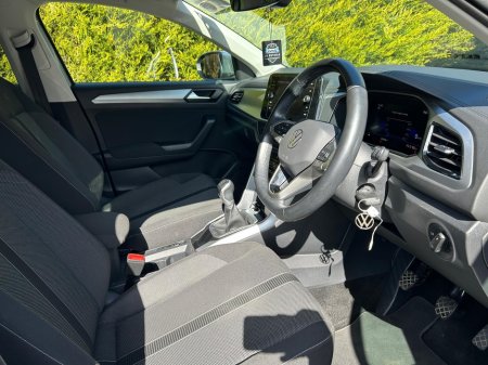 2023 Volkswagen T-Roc - thumbnail 8