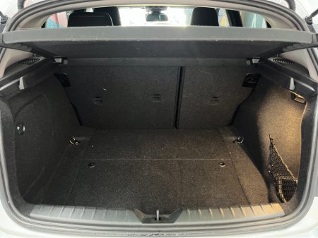 2016 BMW 1 Series - thumbnail 6