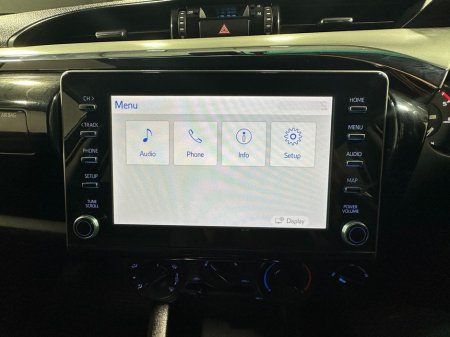 2021 Toyota Hilux Icon Double Cab 2.4 D-4D €32,400 thumbnail