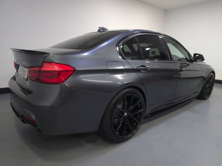 2017 BMW 3 Series - thumbnail 5