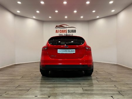 2015 Ford Focus 1.5 TDCI ZETEC 120PS 5DR €7,950 thumbnail