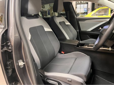 2024 Opel Astra As New (242) AUTOMATIC DIESEL Sports Tourer ELEGANCE As New Tint Kms Superb Value www.bolands.ie Est.1955 €30,750 thumbnail