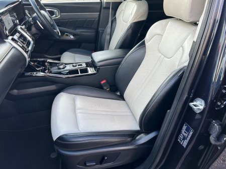 2024 Kia Sorento K4 2.2D 7 Seater Dual Zone Climate Control, Electric Mirrors, Electric Seats, Reversing Camera, Leather Upholstery, Fog Lamps 1 years aa membership * €57,900