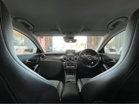 2018 Mercedes-Benz CLA Class - thumbnail 13