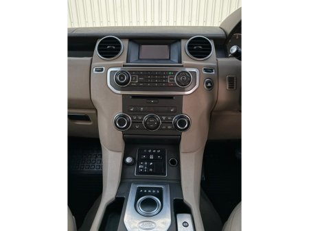 2016 Land Rover Discovery - thumbnail 13