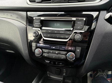 2017 Nissan X-Trail - thumbnail 7