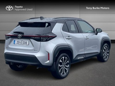 2025 Toyota Yaris Cross - Save EUR 4,100 - LunaSport BiTone - 1.5 Hybrid - Automatic - EUR 180 Tax // Remote Central Locking // Front Electric Windows // Rear Electric Windows // Electric Mirrors // Finger Tip Stereo Control €33,575