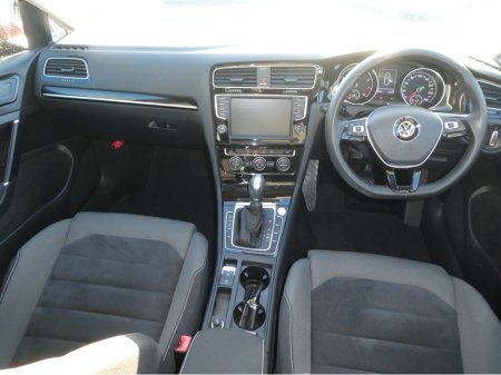 2015 Volkswagen Golf TSI Bluemotion €13,950 thumbnail