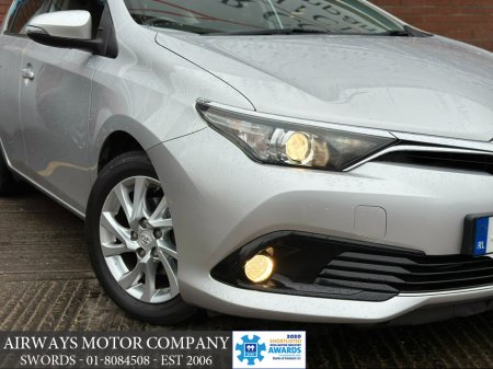 2016 Toyota Auris 1.2T ICON 5DR - LOW KMS €14,995 thumbnail