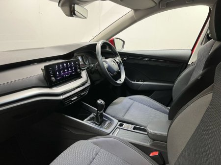 2023 Skoda Octavia Ambition Combi 1.0TSI 110BHP - Reversing Camera - Climate Control - Cruise Control - Auto Lights/Wipers - Apple CarPlay/Android Auto €25,950 thumbnail