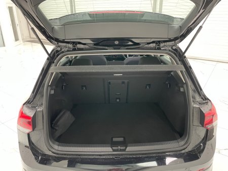 2021 Volkswagen Golf  €23,995 thumbnail