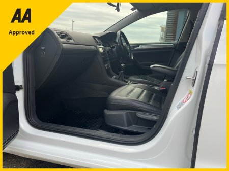 2017 Volkswagen Golf - thumbnail 14