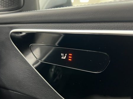 2022 Mercedes-Benz C Class - thumbnail 41