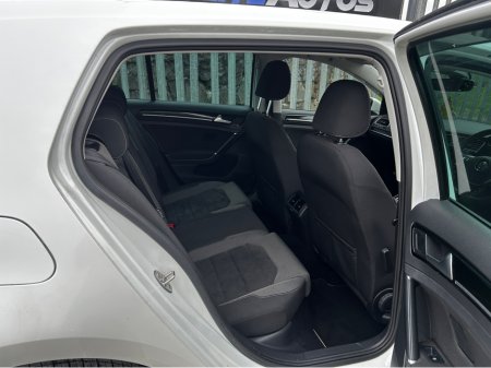 2017 Volkswagen Golf - thumbnail 9