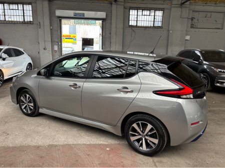 2019 Nissan Leaf - thumbnail 2
