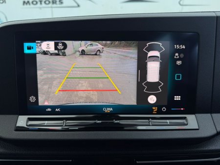 2025 Volkswagen Caddy Maxi Life LIFE TDI 122BHP A7F 5DR A €42,500 thumbnail