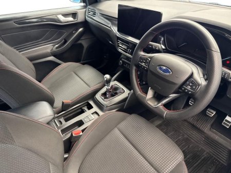 2025 Ford Focus - thumbnail 6