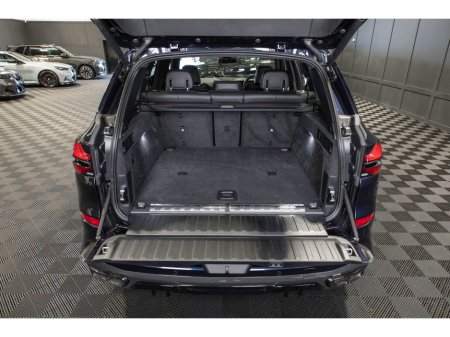 2024 BMW X5 xDrive45e M Sport €89,950 thumbnail