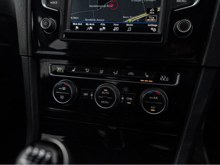 2017 Volkswagen Golf 2017 Golf 1.2tsi HIGHLINE/High spec/1yr warranty €16,888 thumbnail