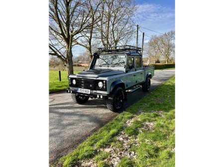2017 Land Rover Defender - thumbnail 1