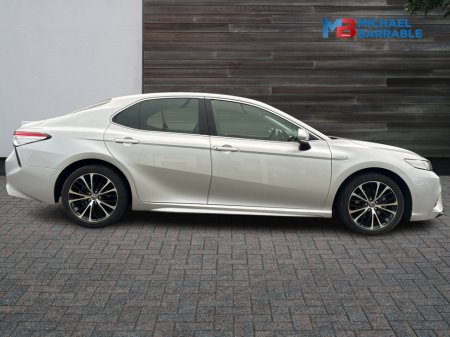 2019 Toyota Camry - thumbnail 4