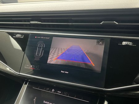 2023 Audi Q8 55 TFSI E S LINE BLACK ED 381HP QUATTRO €75,990 thumbnail