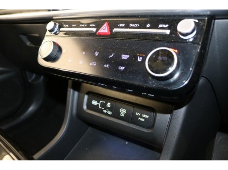 2025 Hyundai Tucson PHEV EXECUTIVE 2WD 1.6L PETROL AUTOMATIC SUV €45,495 thumbnail