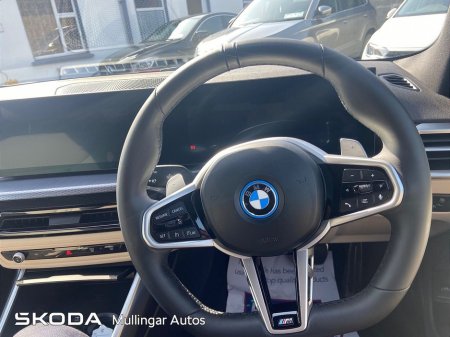 2025 BMW 3 Series - thumbnail 19