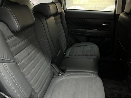 2020 Mitsubishi Outlander €23950 2020 MITSUBISHI OUTLANDER PHEV G 2.4 AUTOMATIC / CRUISE CONTROL / 360° PARKING CAMERA / ELECTRIC HEATED SEATS / HEATED STEERING WHEEL / PADDLE SHIFTERS €23,950 thumbnail