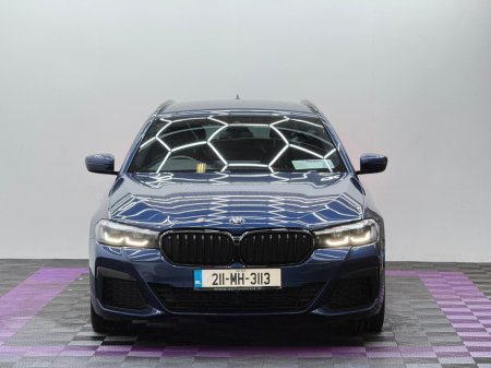 2021 BMW 5 Series - thumbnail 2