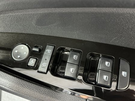 2025 Kia Sportage - thumbnail 26