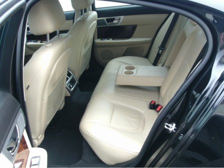 2014 Jaguar XF - thumbnail 16