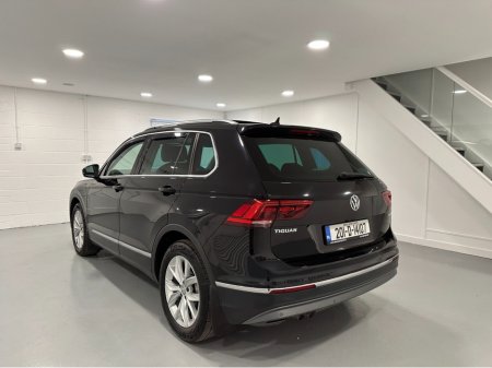 2020 Volkswagen Tiguan HIGHLINE 2.0 TDI MANUAL LOW KMS 150HP VW/AUDI SPECIALISTS WWW.DENISDARCYCARS.IE thumbnail