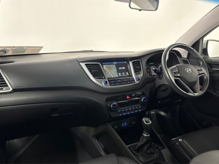 2018 Hyundai Tucson - thumbnail 32