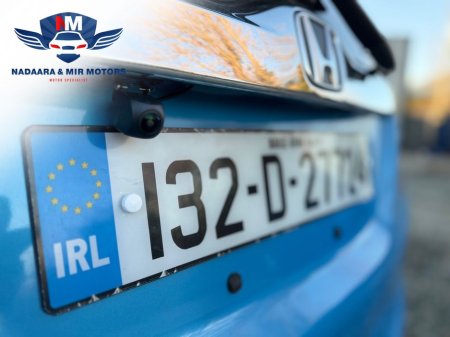 2013 Honda Fit DAA-GP5 €9,499 thumbnail