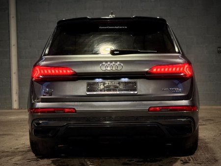 2021 Audi Q7 TFSI E QUATTRO *S-LINE BLACK EDITION* // HUGE SPEC // 12 MONTH WARRANTY // SAME DAY FINANCE // €59,950 thumbnail