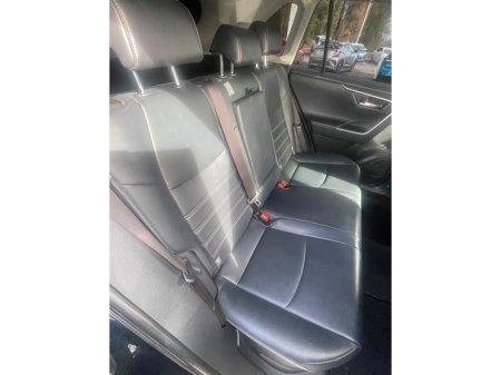 2020 Toyota Rav4 - thumbnail 16